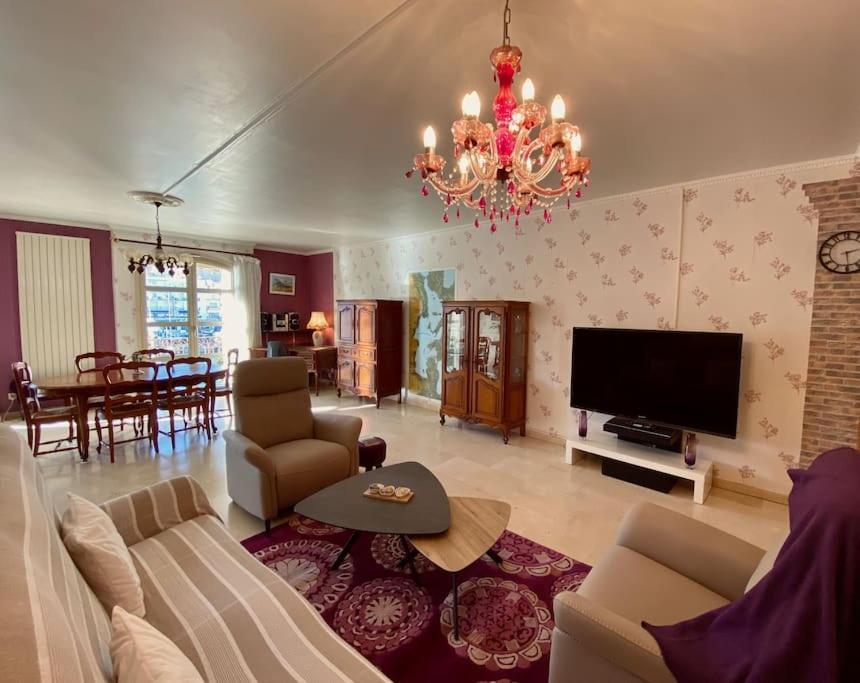"Georgio" Grand Appartement Traversant Avec Vue Canal Et Parking سُت المظهر الخارجي الصورة