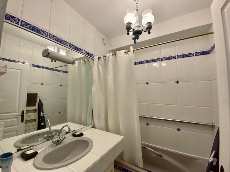 "Georgio" Grand Appartement Traversant Avec Vue Canal Et Parking سُت المظهر الخارجي الصورة